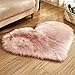 Liveinu Shaggy Tapis en Imitation Peau De Mouton Laine Zone Forme De Coeur Tapis en Fausse Fourrure Décoration de Coussin Siège pour Chambre à Coucher Salon 40x50cm Rose