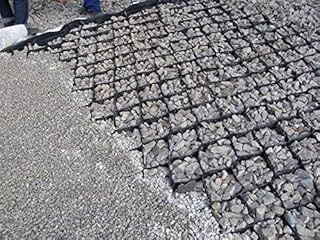 Grilles d'allée robustes – Système de grille géo pour gravier, sable et pierre – Pavés paysagers perméables pour chemins de randonnée – Tailles : 0,9 m à 10,1 m de large