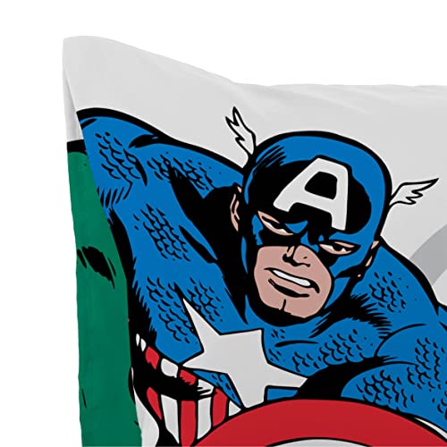 Parures de coussin Marvel Comics pour décorer une chambre de geek ado