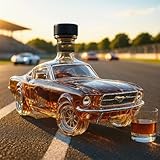 【Design Unique de Voiture de Course】Inspiré par les voitures de sport vintage classiques, ce décanteur à whisky au design original apporte une touche de créativité et de sophistication à votre bar à domicile. Son design accrocheur sert non seulement de décoration fonctionnelle pour bouteille, mais fonctionne également comme une sculpture artistique qui rehausse votre décoration.