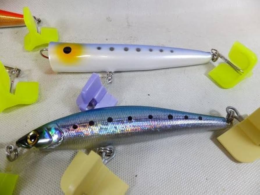 ザウルス　シーバスミノーなど Amazon.co.jp: ニューシートプス135 SAURUS ザウルス NEW