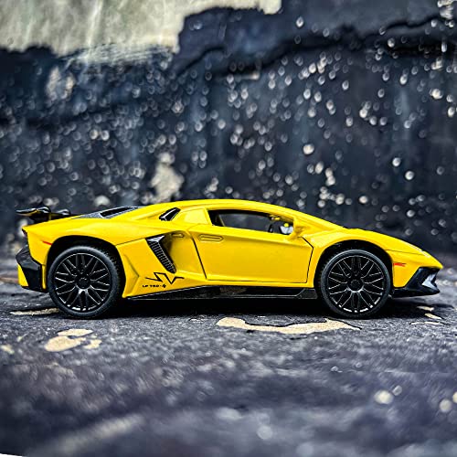 Image of Alloy Collectible Lamborghini Toy Vehicle Pull Back Die-Cast Car Model with Lights and Sound-White