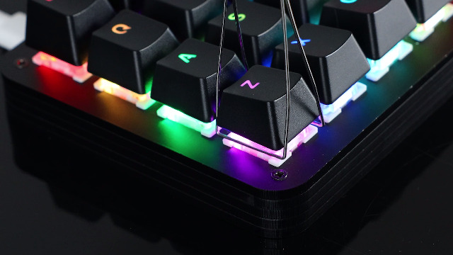 Amazon | Koolertron 左手デバイス マクロキーボード ノブ付け 片手
