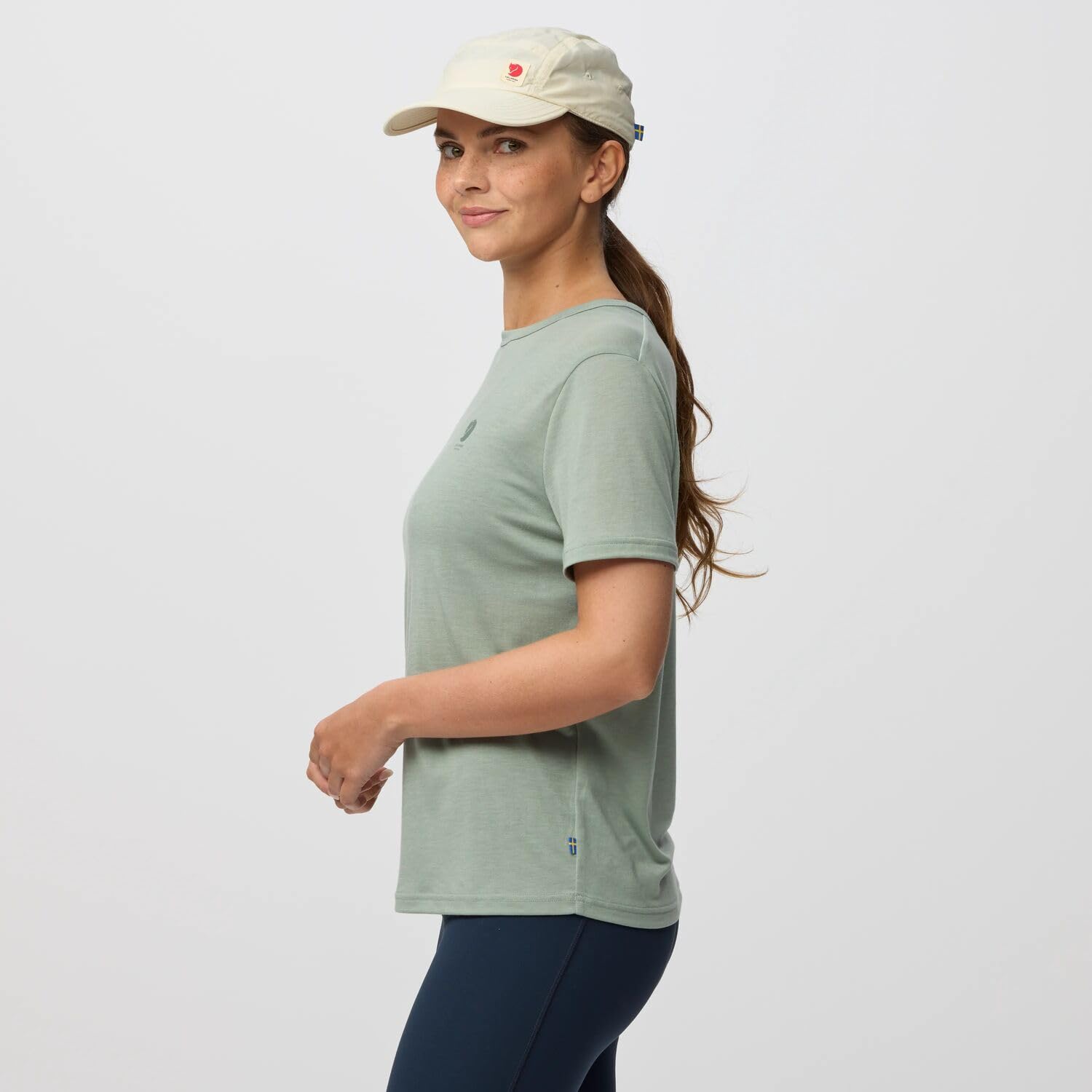 Fjällräven Damen T-Shirt High Coast | Weicher Mix aus Lyocell und Polyester. Rundhalsausschnitt. Regular Fit.