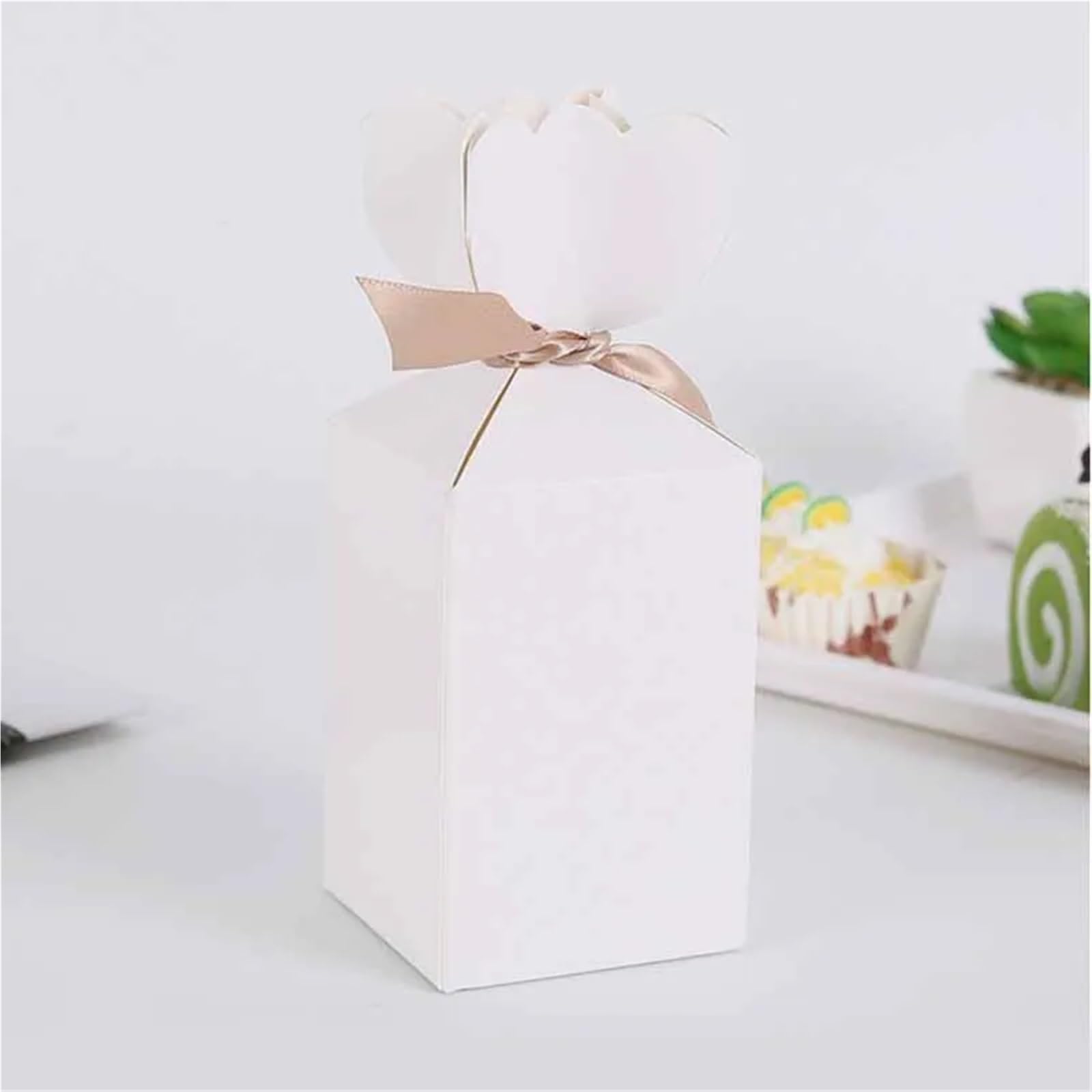 Scatola Portaconfetti Matrimonio 25/50 Pezzi Scatola di Caramelle Cartone Pacchetto Carta Kraft Vaso Favore Compleanno Festa Natale Decorazione Nozze(Kraft,50PCS_6X6X9CM)