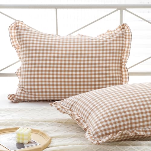 K MASANIJI 2 Pack Taupe Plaid Ruffle King Size Pillow Shams 20x36 inches, Washed Cotton Brown and White Checkered Farmhouse French Country Pillow Covers for Bed/Sofa (King, Taupe/White Plaid)