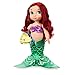 Disney Muñeca de Ariel 39cm con un Peluche Acolchado de Raso de Flounder - Colección Animators - La Sirenita