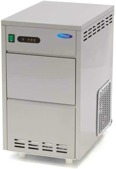 Leņķiska priekšpuse view of Maxima Ice Machine with control panel