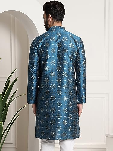Image of SOJANYA Men's Silk Blend Kurta with Paisley Design