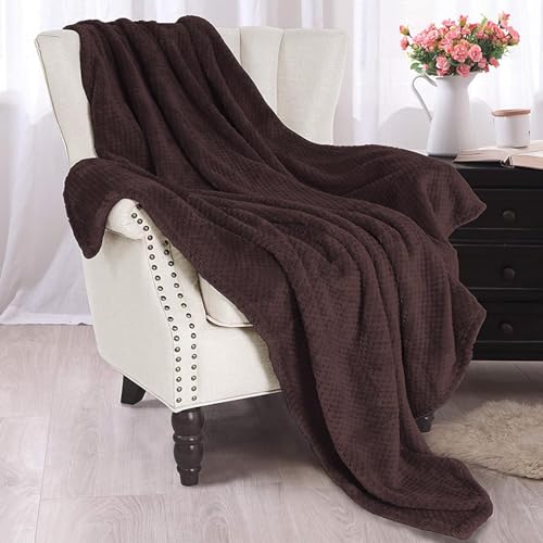 Exclusivo Mezcla Fleece Throw Blanket Extra Large, Super Soft and Warm Blankets for Couch, Sofa and Bed Waffle Textured, Cozy, Fuzzy and Lightweight (Coffee, 50x70 Inches) - Thumbnail 4