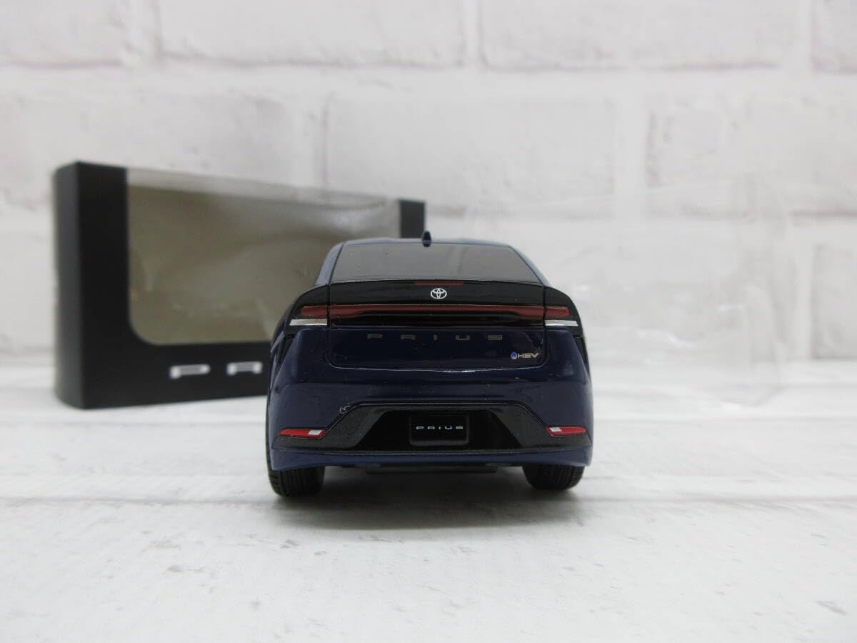 新型プリウスミニカー　カラーサンプル　プルバック　アッシュ　2個セット Amazon.co.jp: 新型プリウス ミニカー カラーサンプル アッシュ
