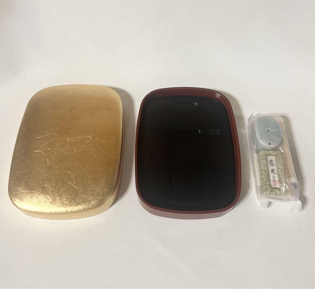 【祖雅堂】山中塗 金箔 御硯箱 硯 墨 筆 水入れ付き 丸型 ☆希少☆ _ その他雑貨 祖雅堂】山中塗 金箔 御硯箱 硯 墨 筆 水入れ付き 丸型 ☆希少