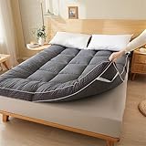 Découvrez l'ultime expérience avec notre matelas ergonomique, conçu pour soutenir votre colonne vertébrale pendant que vous vous détendez. Le matériau doux et confortable permet à votre corps de se détendre. Doté de sangles antidérapantes et de larges bandes élastiques, ce matelas reste bien en place sur votre lit pour un sommeil réparateur. Parfait pour améliorer votre expérience de chambre.