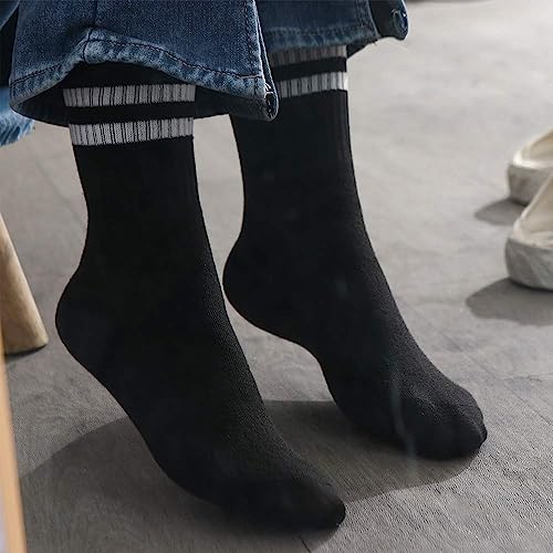 4 Pair Cotton Striped Socks Sports Middle Tube Socks Breathable Casual Socks Hosiery Black White Striped Socks for Women Men4