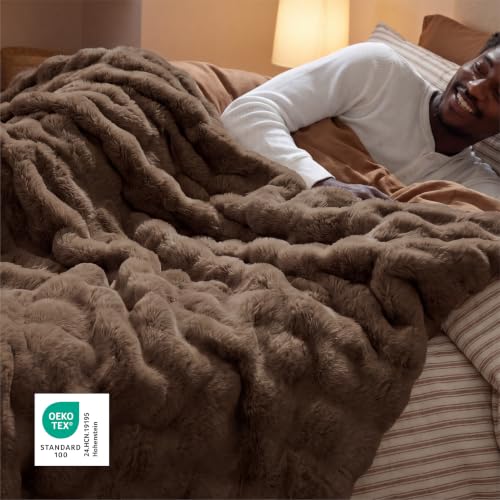 Image of Bedsure Fluffy Bubble Faux Fur King Blanket, 104 inchx90 inch, Chestnut Brown