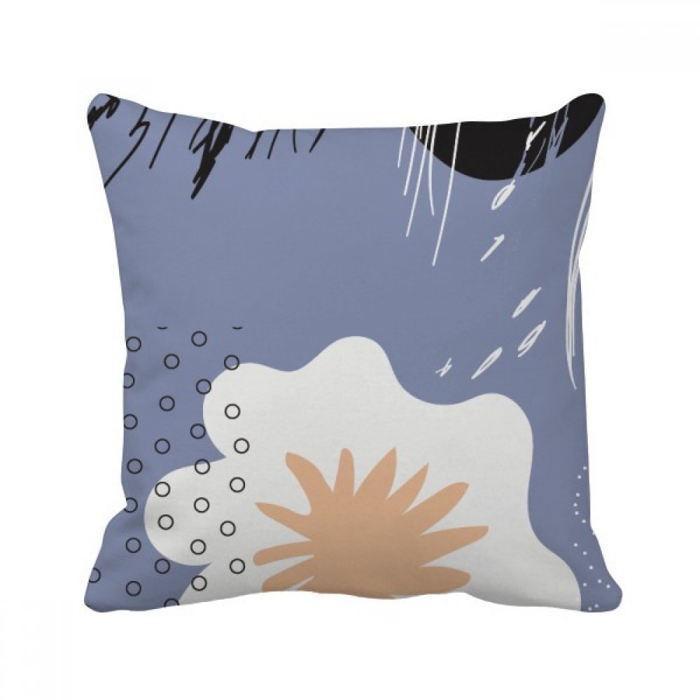 Coussin blanc violet pour revitaliser un canapé terne avec art abstrait