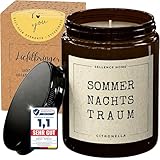 LICHTBRINGER Citronella Kerze im Glas mit Spruch Sommernachtstraum | Duftkerze für Balkon Terrasse Garten | 70 Std Brenndauer | Geschenkfertig in Box | Sommerdeko Outdoor