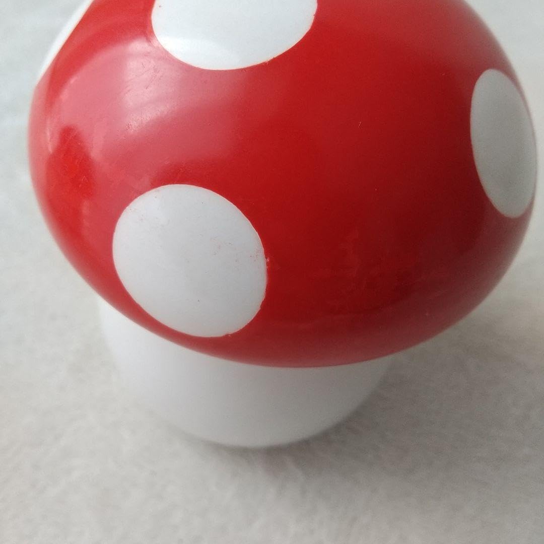 きのこ型シュガーポットとミルクポット