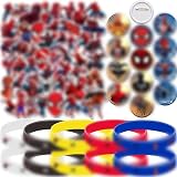 Tomicy Superheld Geburtstagsparty-Zubehör Geschenk-Set, 70 Stück Party Mitgebsel Kinder Beinhaltet Silikon Armbänder Knopfnadeln Abzeichen Aufkleber, Superheld Thema Geburtstag Kinder Geschenk