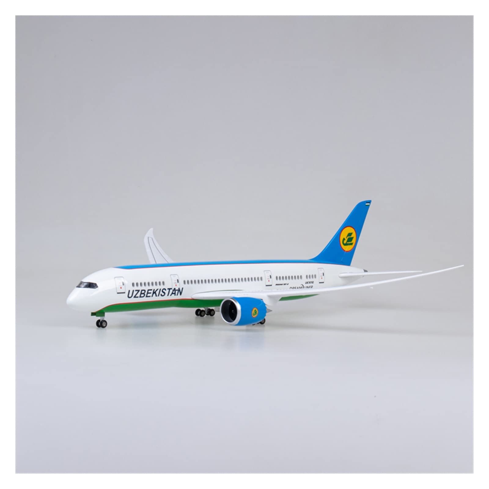 ウズベキスタン航空 UZBEKISTAN ツポレフ Tu-154M 1/200 ウズベキスタン航空 UZBEKISTAN ツポレフ Tu-154M 1/200 - メルカリ