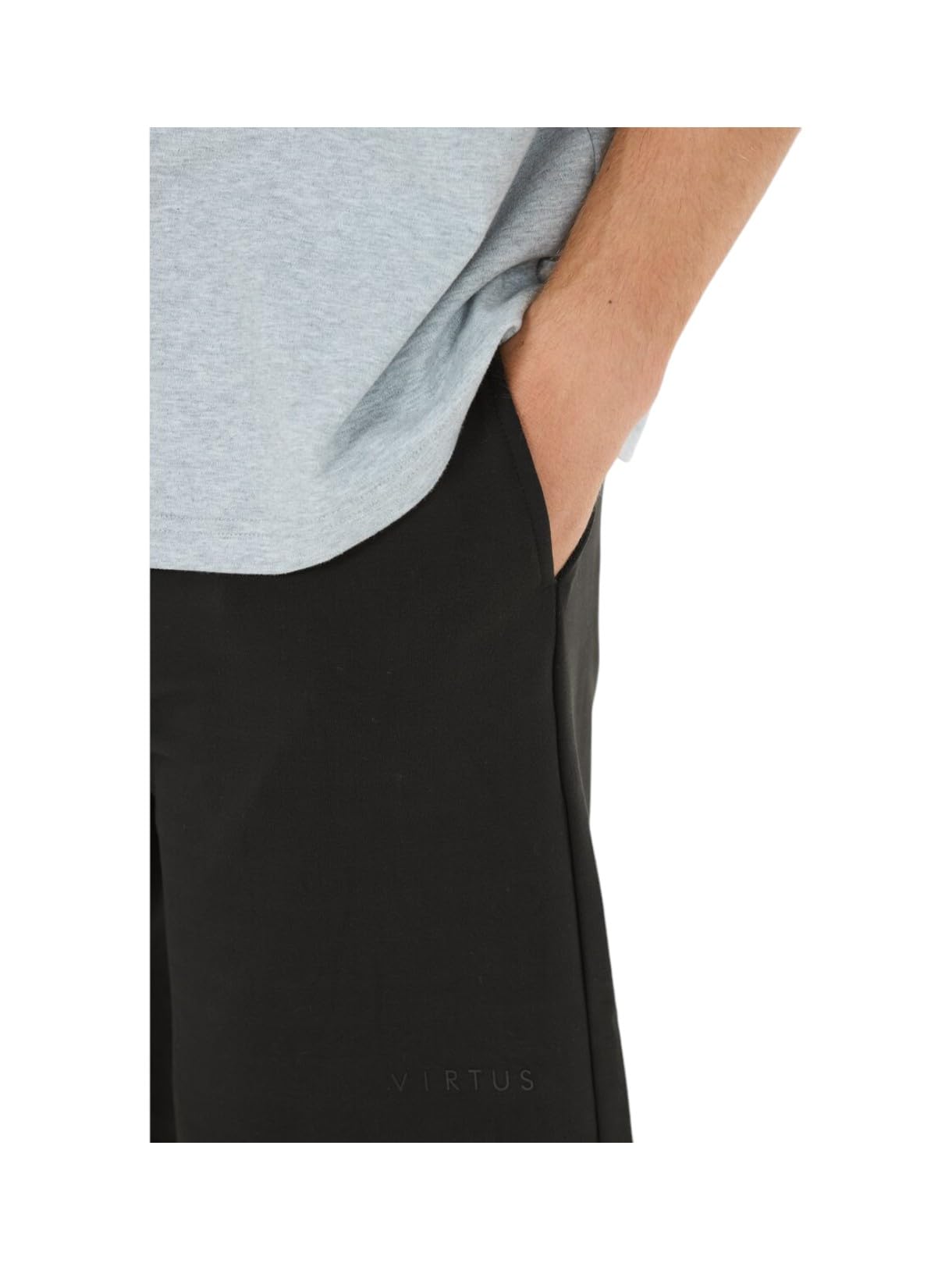 VIRTUS Patrick V3 Sweat Pantaloncini da uomo comodi, elastici ed eleganti. I pantaloncini corti perfetti per tutti i giorni, palestra e tempo libero.