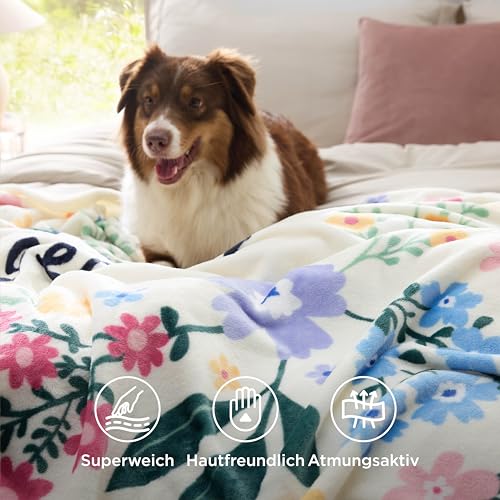 BEDSURE Geschenke für Freundin Kuscheldecke - Deko Decke für Freund, Papa, Oma, Mama & Frauen - Weiche Flauschige Fleecedecke, Geschenk für Muttertag, Vatertag, Geburtstag - 130x150 cm Weiß Blumen 6
