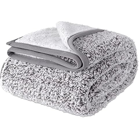EMME Sherpa Fleece Blanket Throw, Thick and Elegant, Ultra Soft Warm Fuzzy Blanket Microfiber Cozy Blankets, Fluffy Fuzzy Reversible Blanket for Bed Sofa(Grey, 130x150cm) Cover
