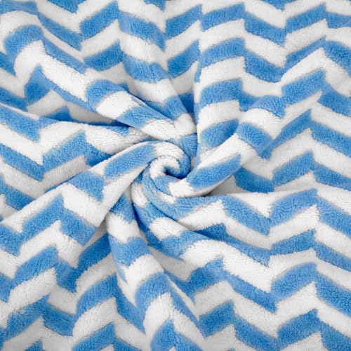 Image of LUXE HOME INTERNATIONAL Microfibre Bath Towel Chevron Pattern Super Absorbent Quick Dry Lightweight Soft Towels for Kids Boys Girls Adults 70x132cm Blue Pack of 1