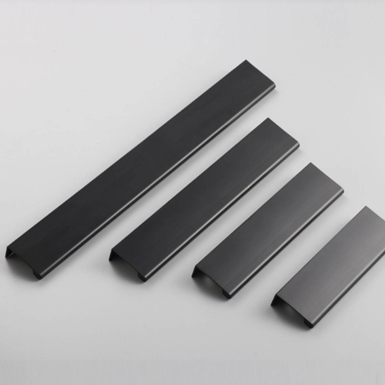 Handgreep Plat Zwart Incl. Schroeven - 15cm - Handgrepen Kast - Meubelhandvat