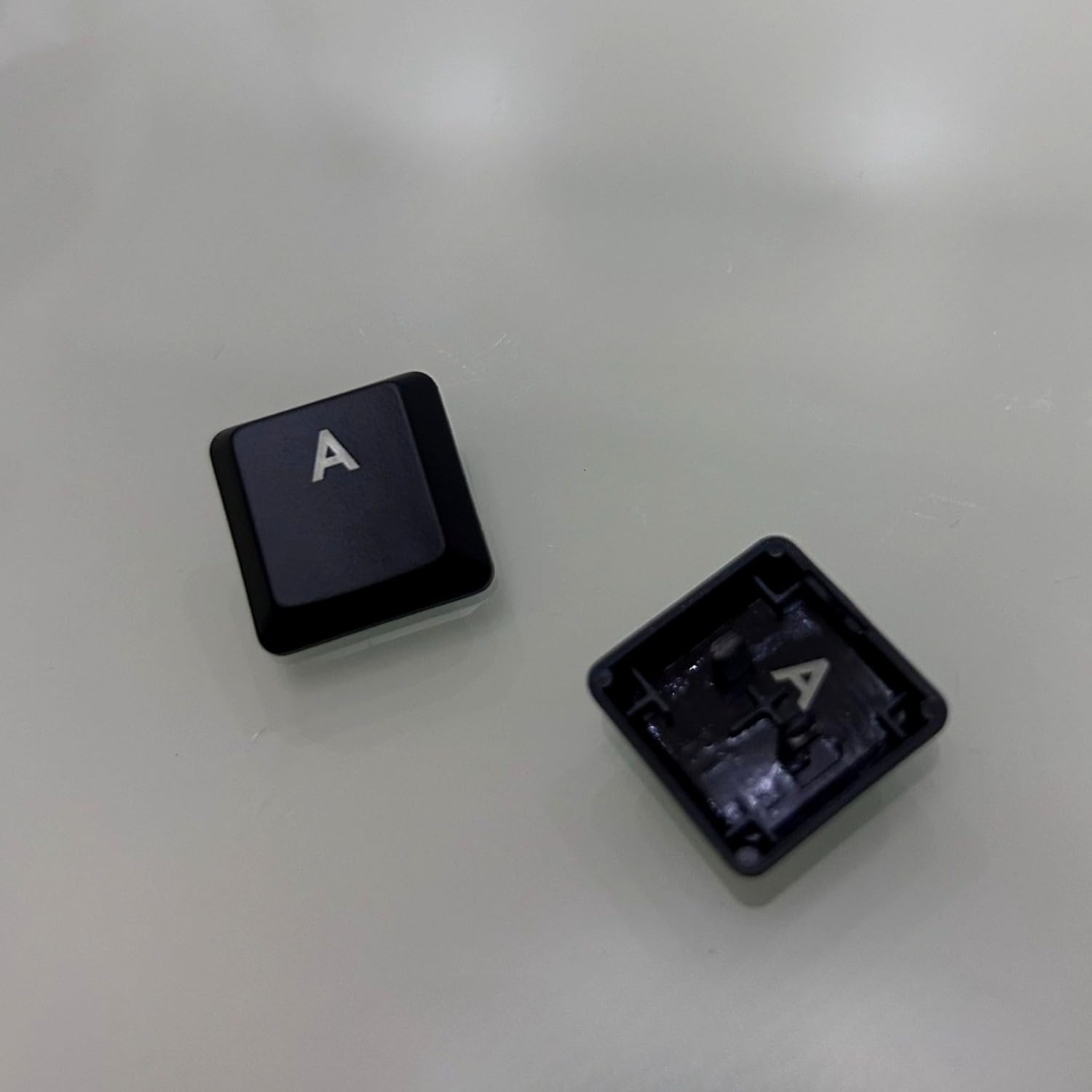 Podświetlana klapa klawiatury z WASD i klawiszami strzałek kompatybilna z Logitech G813, G815, G913, G915 i G915 TKL RGB mechanicznymi klawiszami do gier GL Touch Tablet