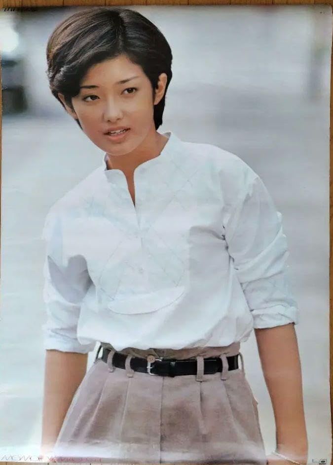 山口百恵　ポスター　11枚 Amazon.co.jp: 2581 山口百恵 ポスター 潮騒 当時物 515mm×728mm B2