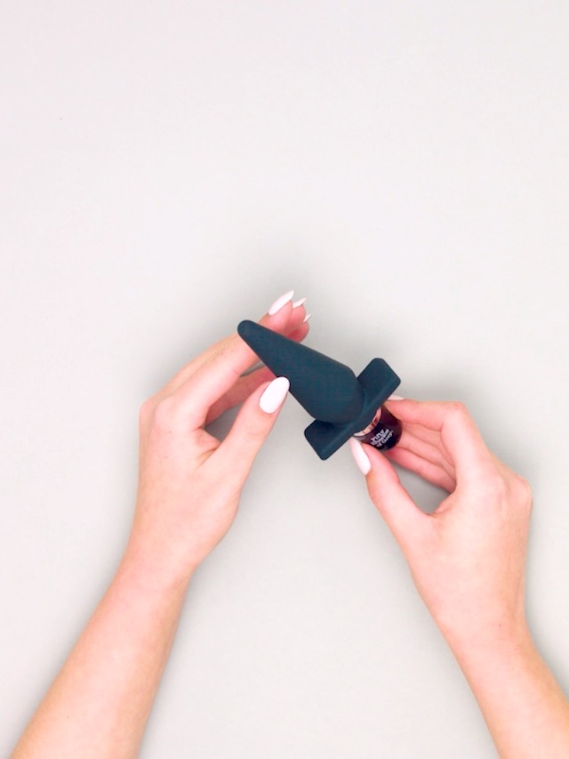 sie fickt ihn mit dildo Something Forbidden main image 0