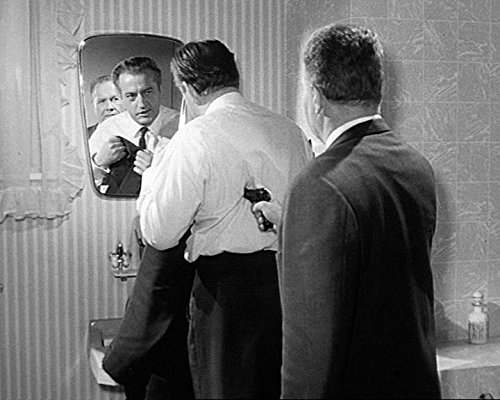 Diamanten sind gefährlich / Der auf Tatsachen