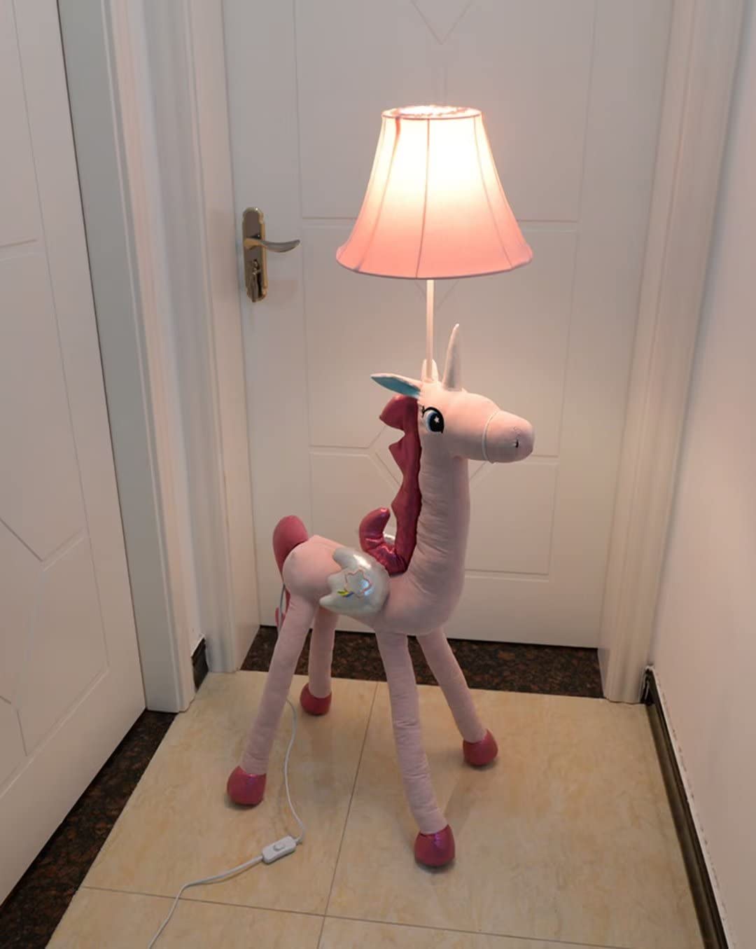 Lampadaire licornes dessinées, lampe sur pied modèle animal mignon avec abat-jour en toile, lampe de chevet pour chambre d'enfant, éclairage décoratif, support de lampe E27, bouton poussoir