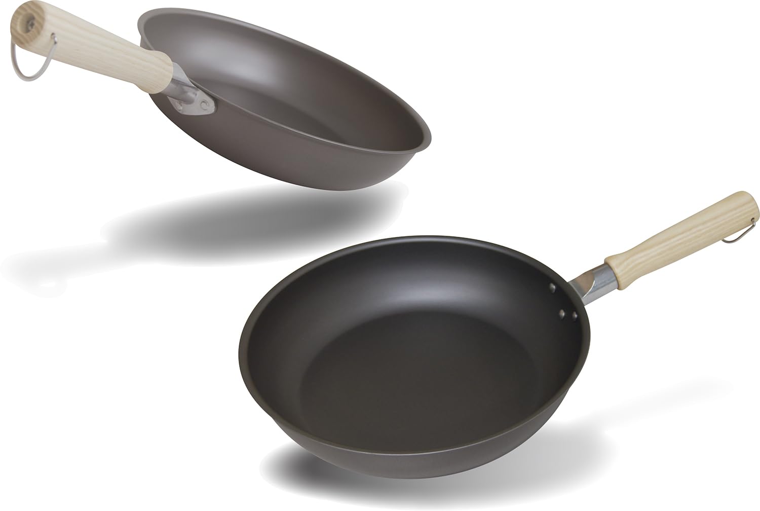 Amazon｜ウルシヤマ金属工業 鉄炒め鍋 28cm 鉄なのに軽量 面倒な使い