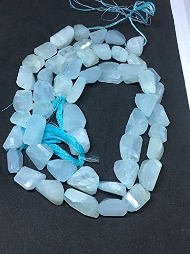 Aigue-marine en fil de pierres polies pour créer vos bijoux bohèmes de l'été