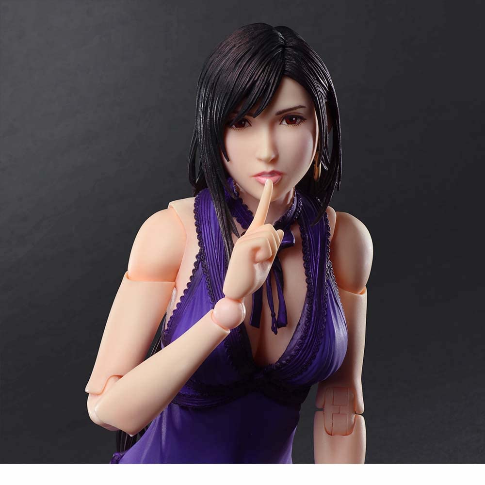 Amazon.com: Final Fantasy VII Remake: Tifa Lockhart (Dress Ver.) Play Arts  Kai Action Figure : Toys & Games