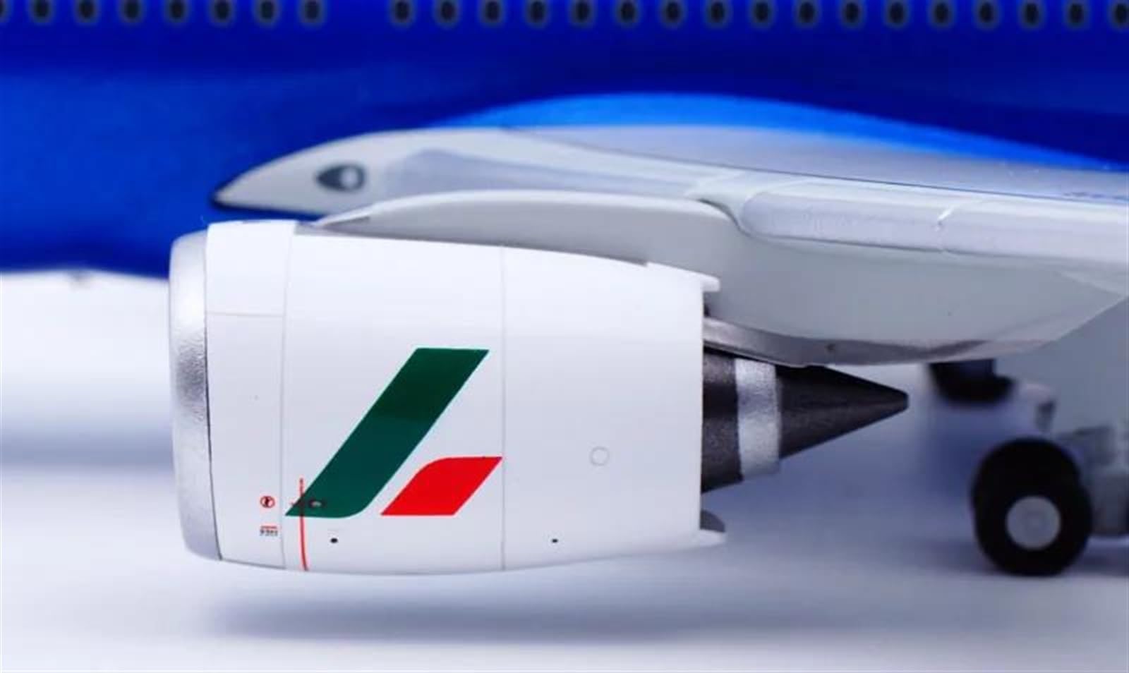 Model samolotu metalowy Model samolotu 1:200 dla ITA Airways Cargo A330-900NEO odlewany model samolotu samolot odrzutowy zestaw modeli do składania linii lotniczych skala Model samolotu
