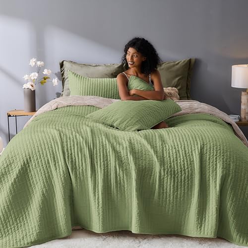 Image of Wonderful Velvet Quilt Set, Queen Size Sage Soft Fluff Texture Coverlet with Shams, Channel Stitched Pattern, All-Season Use, Versatile Lightweight Bedspread for Bedroom Adults Teens Kids,94 inchx94 inch