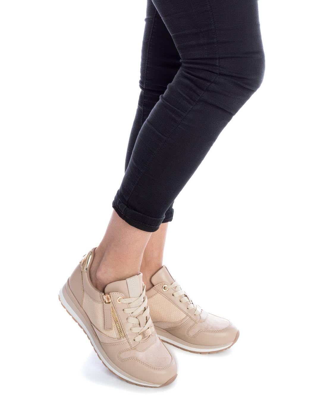 XTI - Zapatilla Mujer - Calzado Cómodo y Versátil - Moda Casual