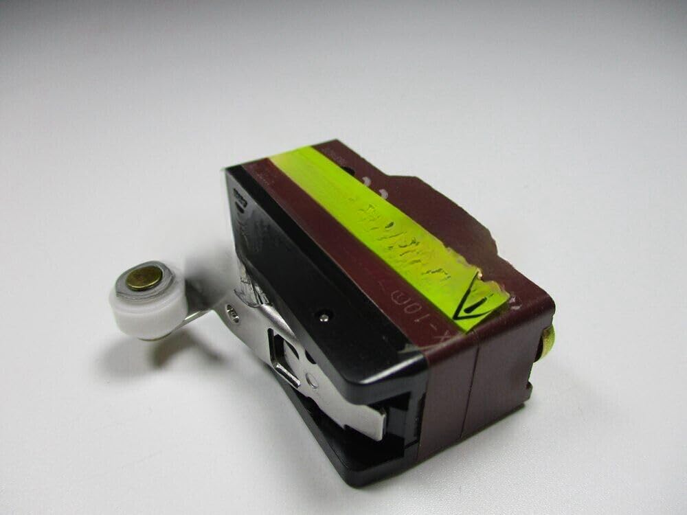 1pc new oil filling solenoid valve VAL12404 can replace the old VAL08357