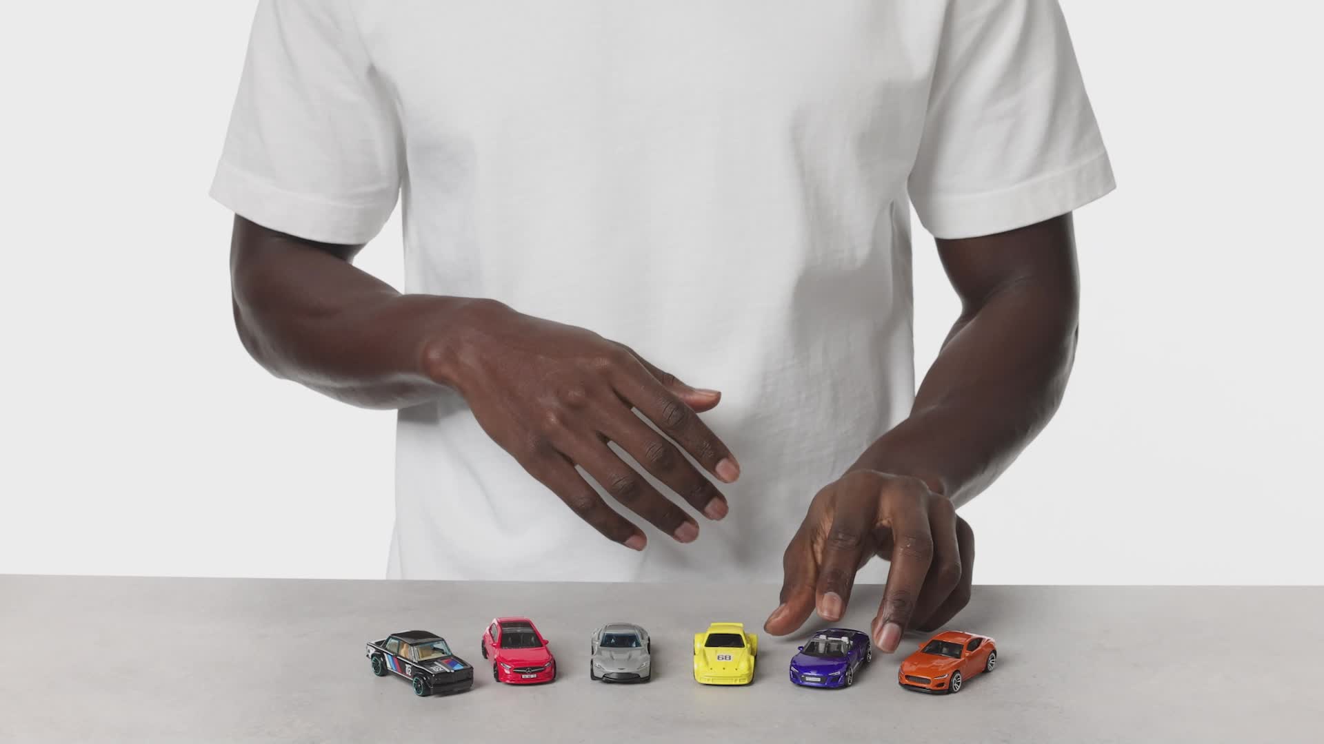 Amazon.com: Hot Wheels European Car Culture Multipack - 6 Toy Cars