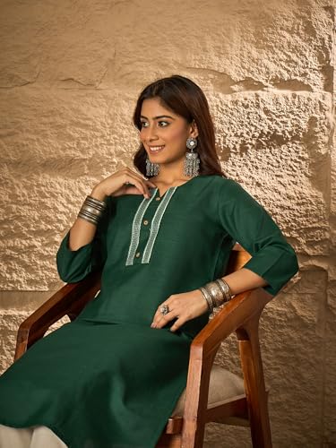 Image of Women's Silk Blend Solid Regular Kurta Set