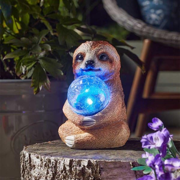 Garden Mile Solar Powered Garden Ornament - Sloth Garden Statue with Colour changing LED solar Lights Outdoor Decoration for Patio, Balcony, Gardening gifts for men and women