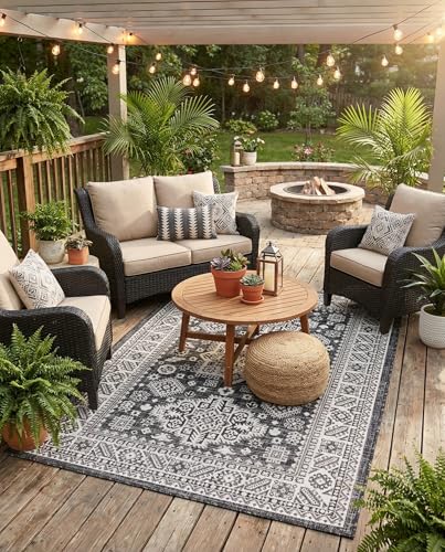 Rugs.com - Outdoor Aztec Rug – 4' 1 x 6' 1 Charcoal Gray Indoor/Outdoor Rug – Weather Resistant for Patios, Decks, and Porches