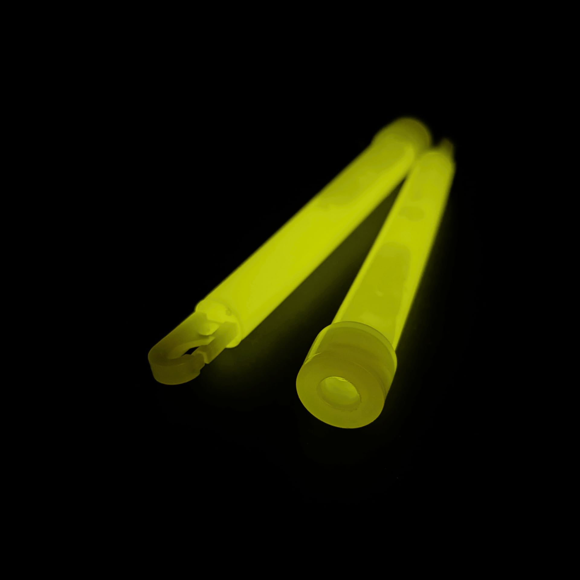 KNIXS 25er Pack Power-Knicklichter/Knicklicht (15 cm) inkl. Spezialhaken und Befestigungsband - Gelb Leuchtend