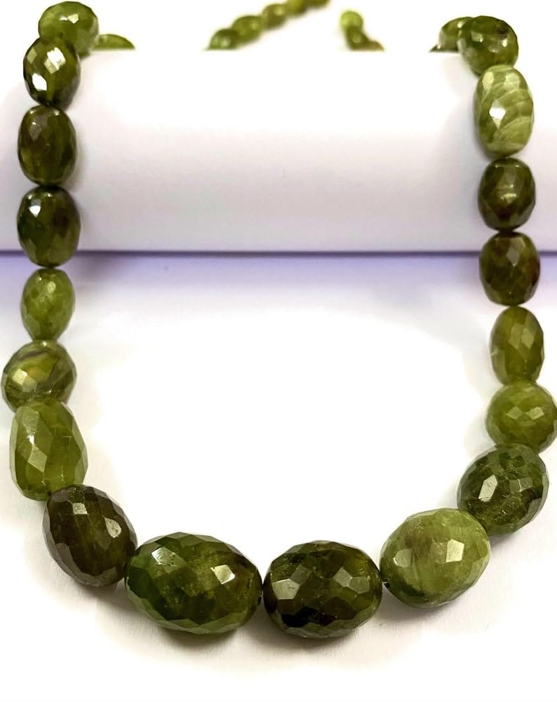 Saphir vert naturel de qualité supérieure en perles facettées pour haute joaillerie