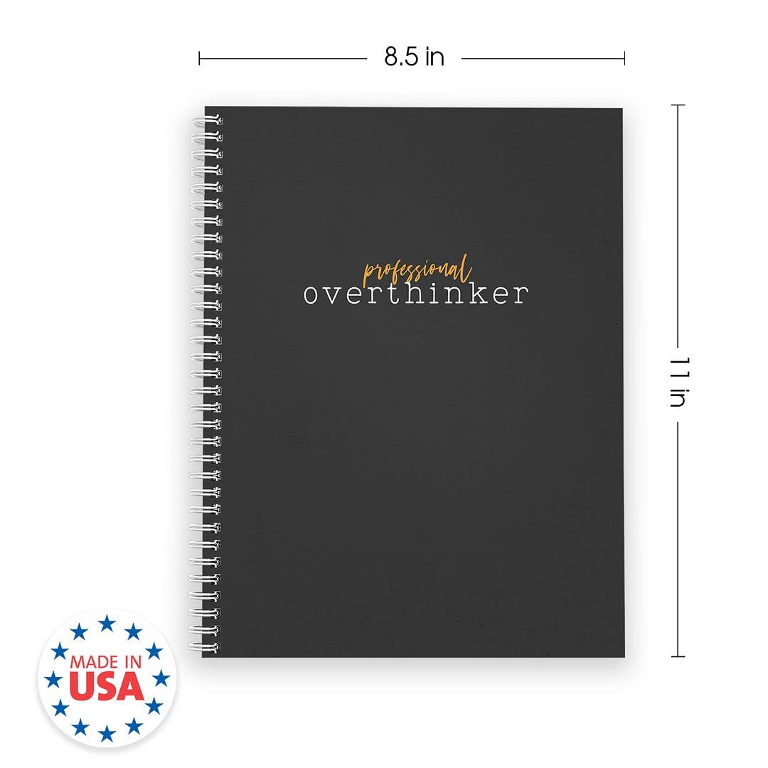Notatnik Overthinker Professional Overthinker, 21,6 x 27,9 cm, elegancki czarny spiralny dziennik, 120 stron w linie, wytrzymałe podwójne szlufki, błyszcząca laminowana okładka,