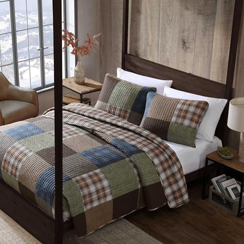 Image of Eddie Bauer - Queen Quilt Set with Sham, Reversible Cotton Bedding, Lightweight All-Season, Pre-Washed, Classic Patchwork Green