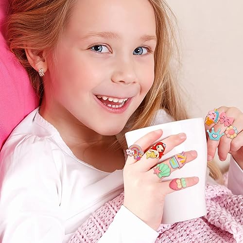 Image of STAR WORK Little Girl Jewel Rings in Box, Adjustable, No Duplication, 24 pcs Girl Pretend Play and Dress Up Rings For Up To 12 Years